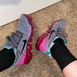 SOLD ON MERCARI Nike Flyknit Vapormax’s